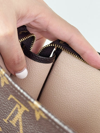 Louis Vuitton Vintage Toiletry 26 Handbag Crossbody Bag