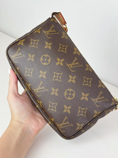 Louis Vuitton Vintage Pochette Accessoires Shoulder Crossbody Bag