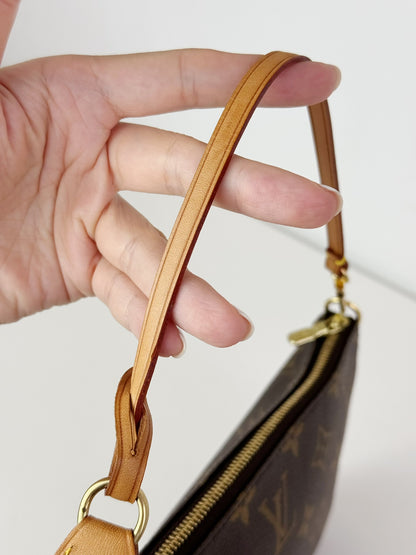 Louis Vuitton Vintage Pochette Accessoires Shoulder Crossbody Bag