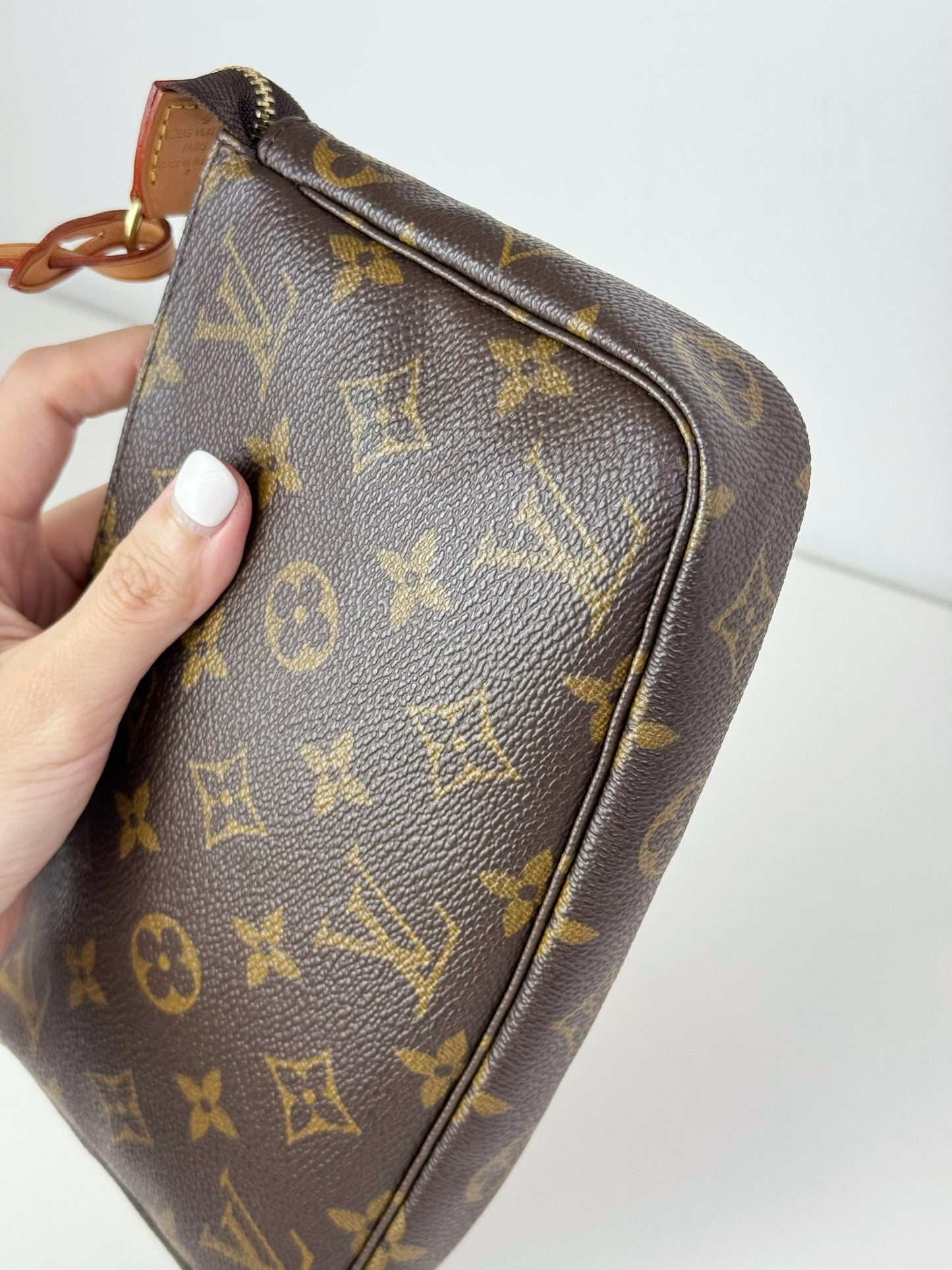 Louis Vuitton Vintage Pochette Accessoires Shoulder Crossbody Bag