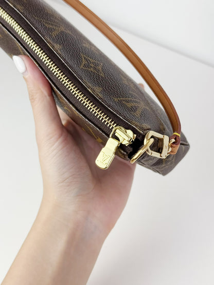 Louis Vuitton Vintage Pochette Accessoires Shoulder Crossbody Bag