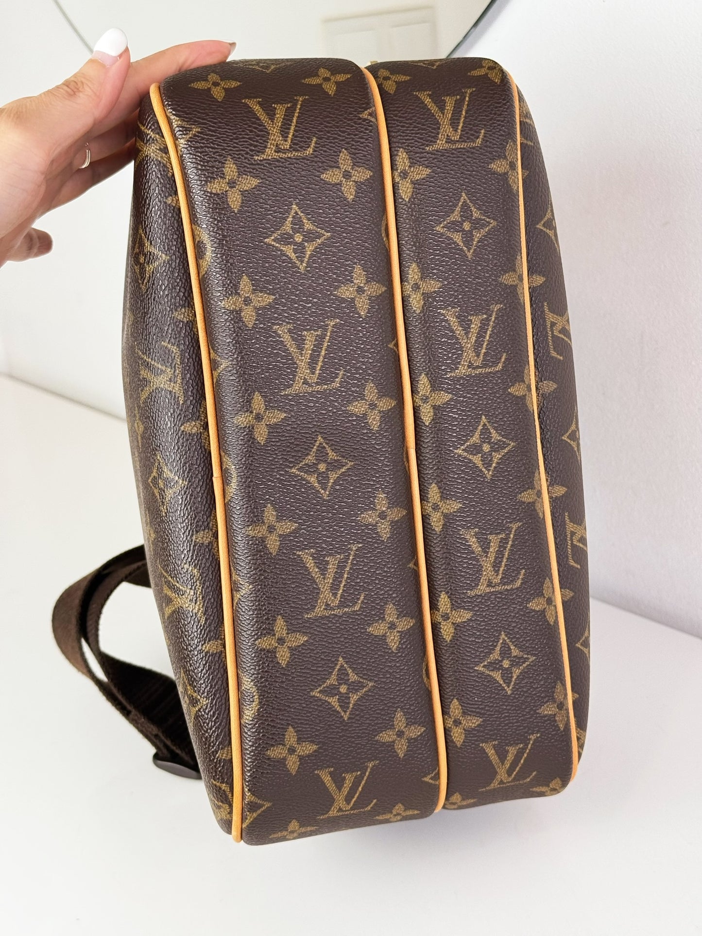 Louis Vuitton Vintage Reporter Shoulder Crossbody Bag