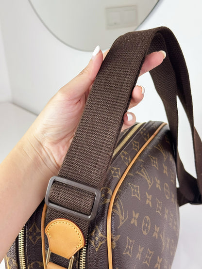 Louis Vuitton Vintage Reporter Shoulder Crossbody Bag