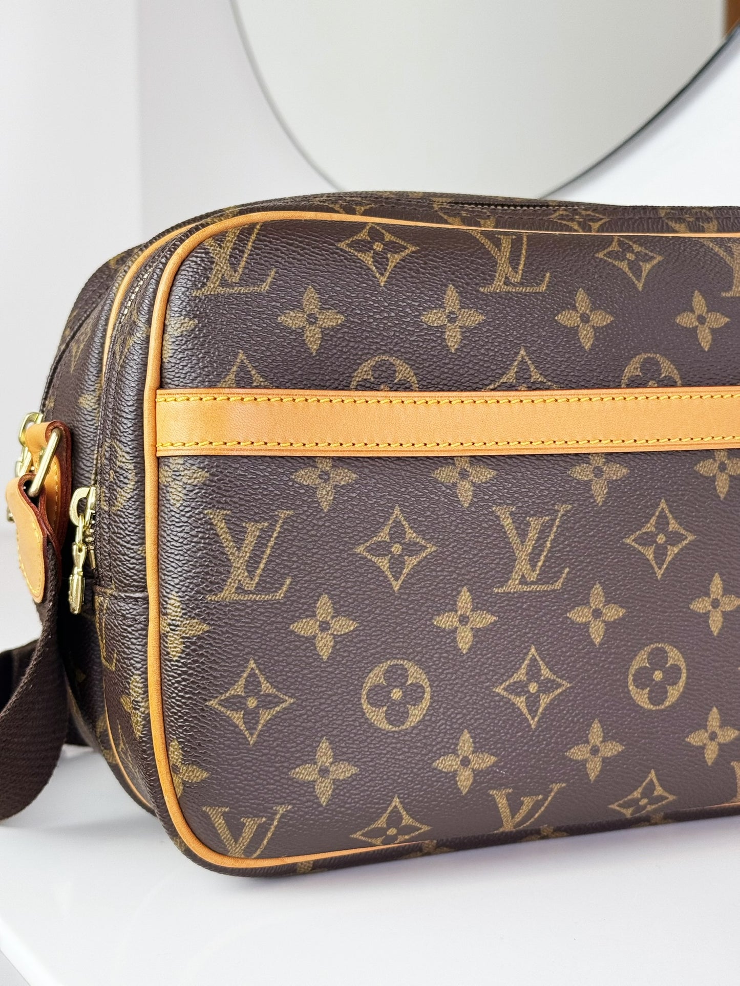 Louis Vuitton Vintage Reporter Shoulder Crossbody Bag