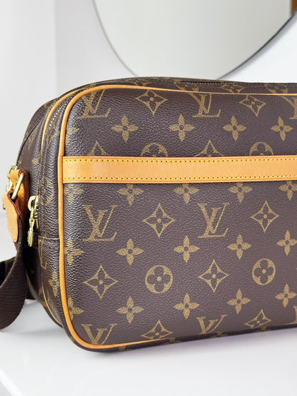 Louis Vuitton Vintage Reporter Shoulder Crossbody Bag