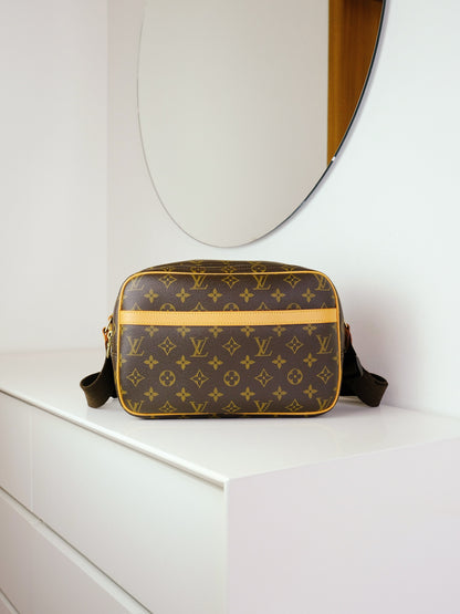 Louis Vuitton Vintage Reporter Shoulder Crossbody Bag