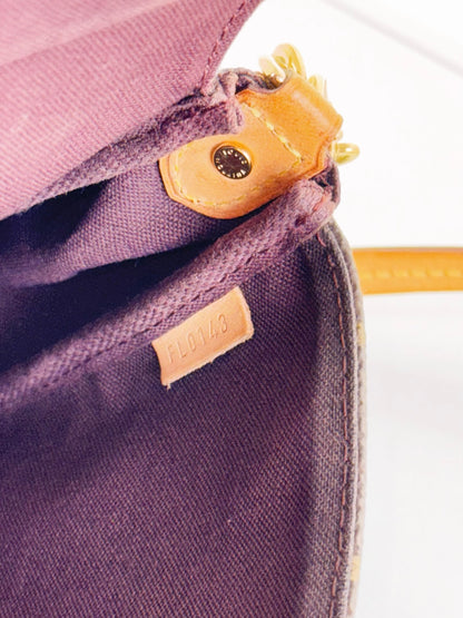 Louis Vuitton Vintage Favorite MM Shoulder Crossbody Bag