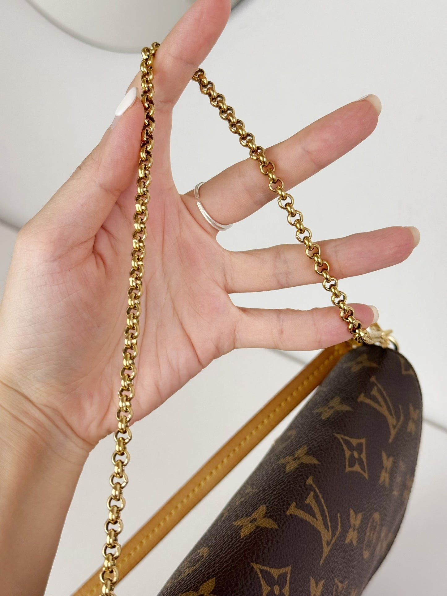 Louis Vuitton Vintage Favorite MM Shoulder Crossbody Bag