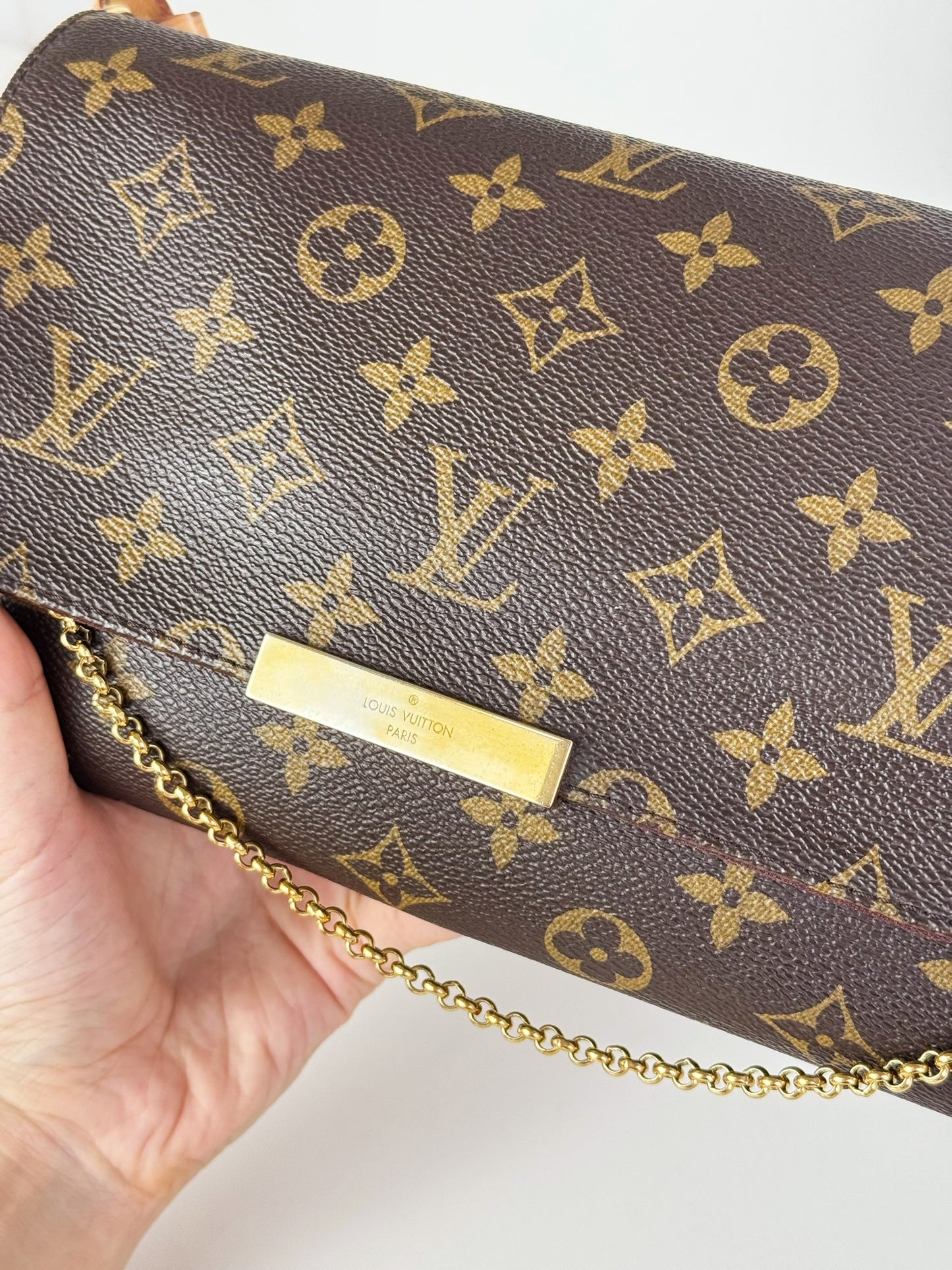 Louis Vuitton Vintage Favorite MM Shoulder Crossbody Bag