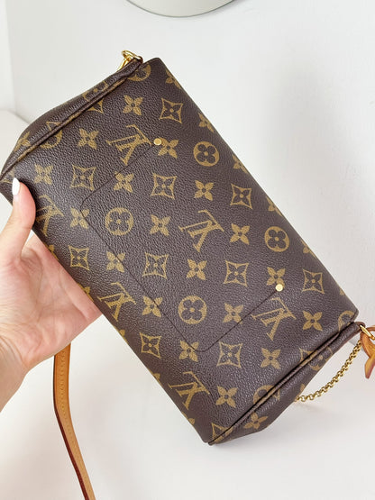 Louis Vuitton Vintage Favorite MM Shoulder Crossbody Bag