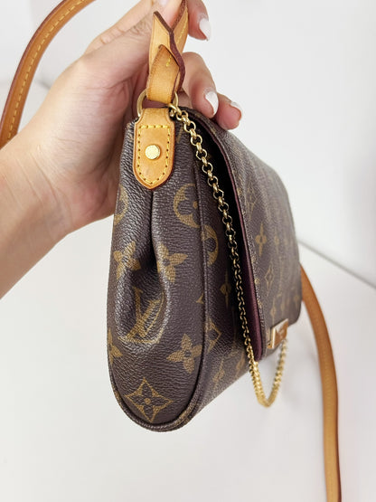 Louis Vuitton Vintage Favorite MM Shoulder Crossbody Bag