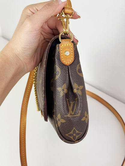 Louis Vuitton Vintage Favorite MM Shoulder Crossbody Bag