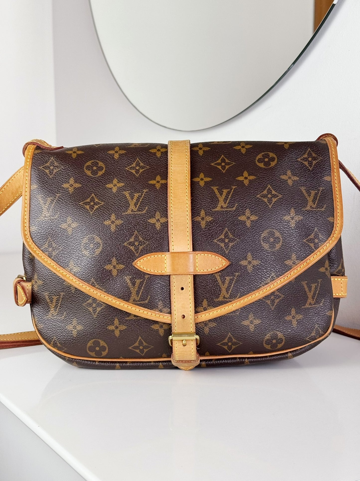 Louis Vuitton Vintage Saumur 30 Shoulder Crossbody Bag
