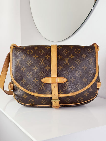 Louis Vuitton Vintage Saumur 30 Shoulder Crossbody Bag
