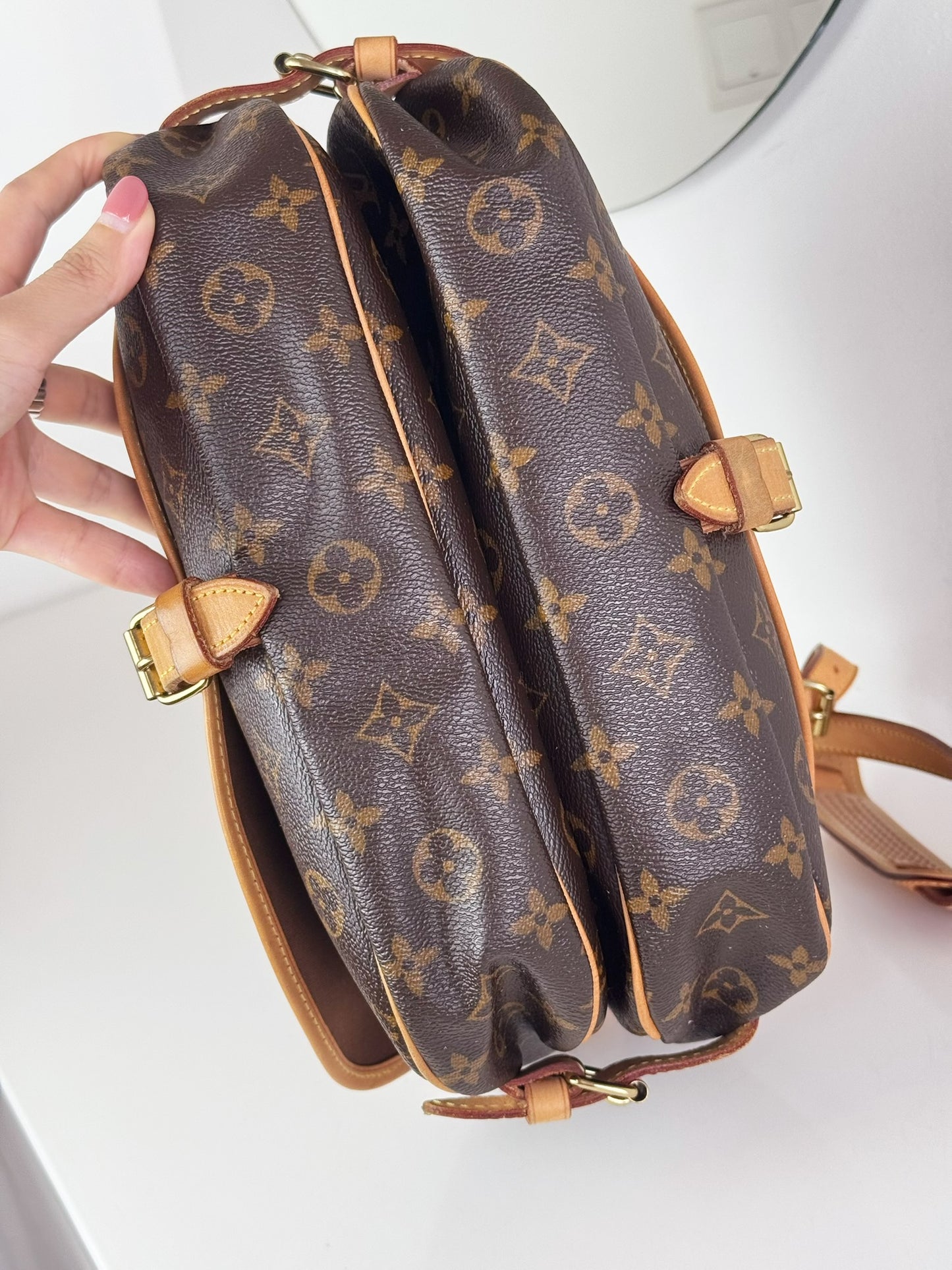Louis Vuitton Vintage Saumur 30 Shoulder Crossbody Bag