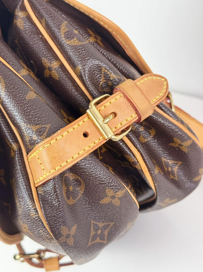 Louis Vuitton Vintage Saumur 30 Shoulder Crossbody Bag