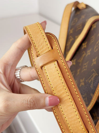 Louis Vuitton Vintage Saumur 30 Shoulder Crossbody Bag