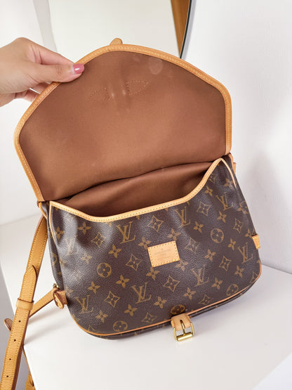 Louis Vuitton Vintage Saumur 30 Shoulder Crossbody Bag