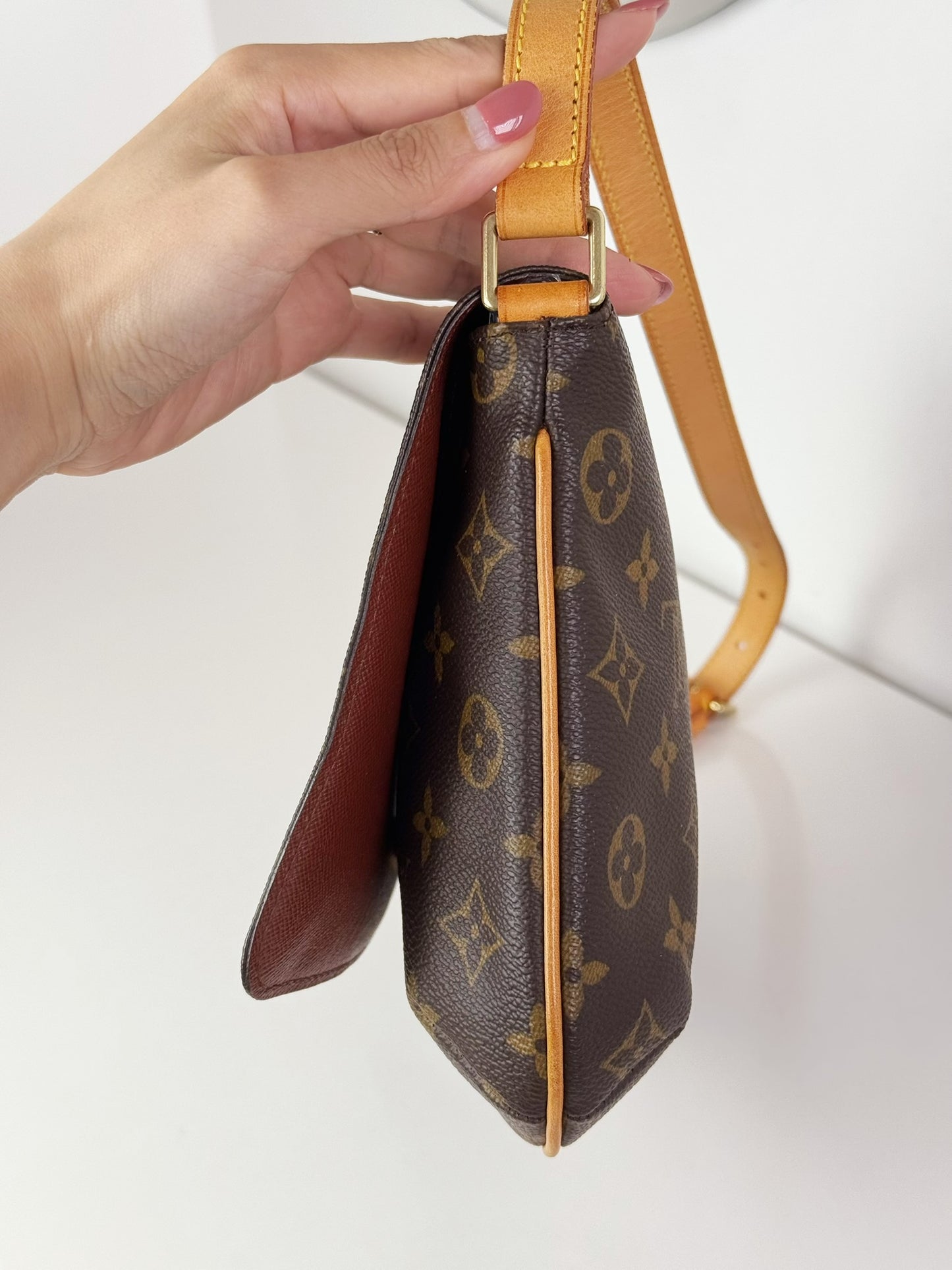 Louis Vuitton Musette Tango Shoulder Crossbody Bag