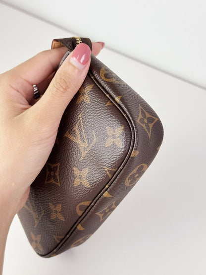 Louis Vuitton Vintage Mini Pochette Accessoires Shoulder Crossbody Bag