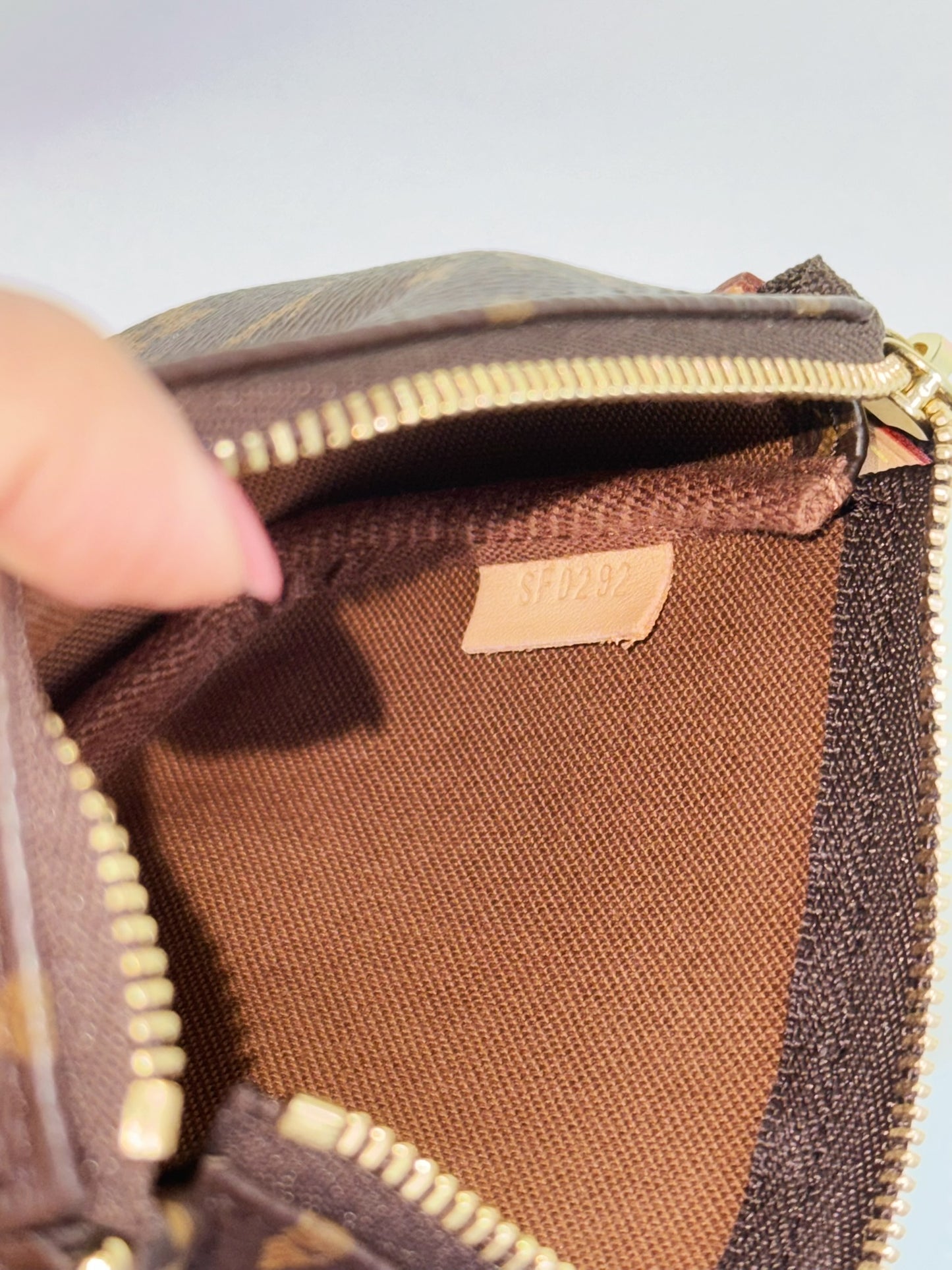 Louis Vuitton Vintage Mini Pochette Accessoires Shoulder Crossbody Bag