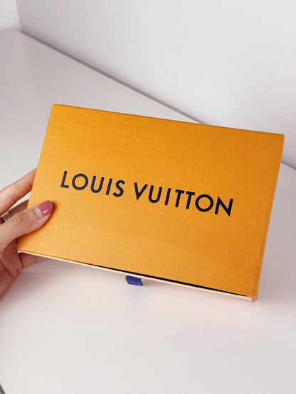 Louis Vuitton Vintage Mini Pochette Accessoires Shoulder Crossbody Bag