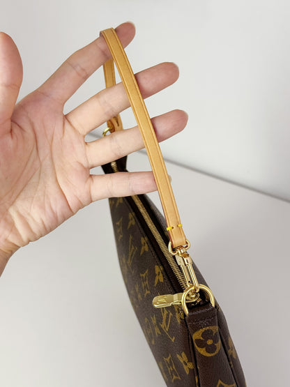 Louis Vuitton Vintage Pochette Accessoires Shoulder Crossbody Bag