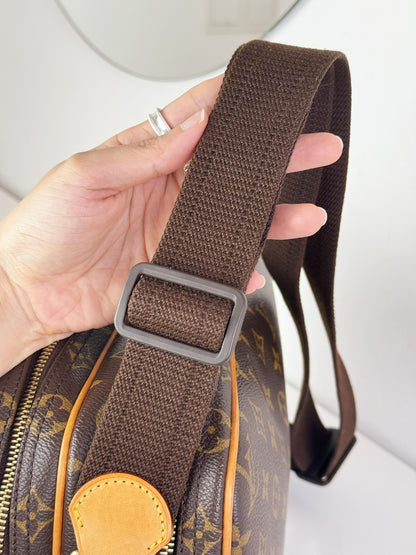 Louis Vuitton Vintage Reporter Shoulder Crossbody Bag