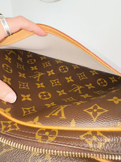Louis Vuitton Vintage Reporter Shoulder Crossbody Bag