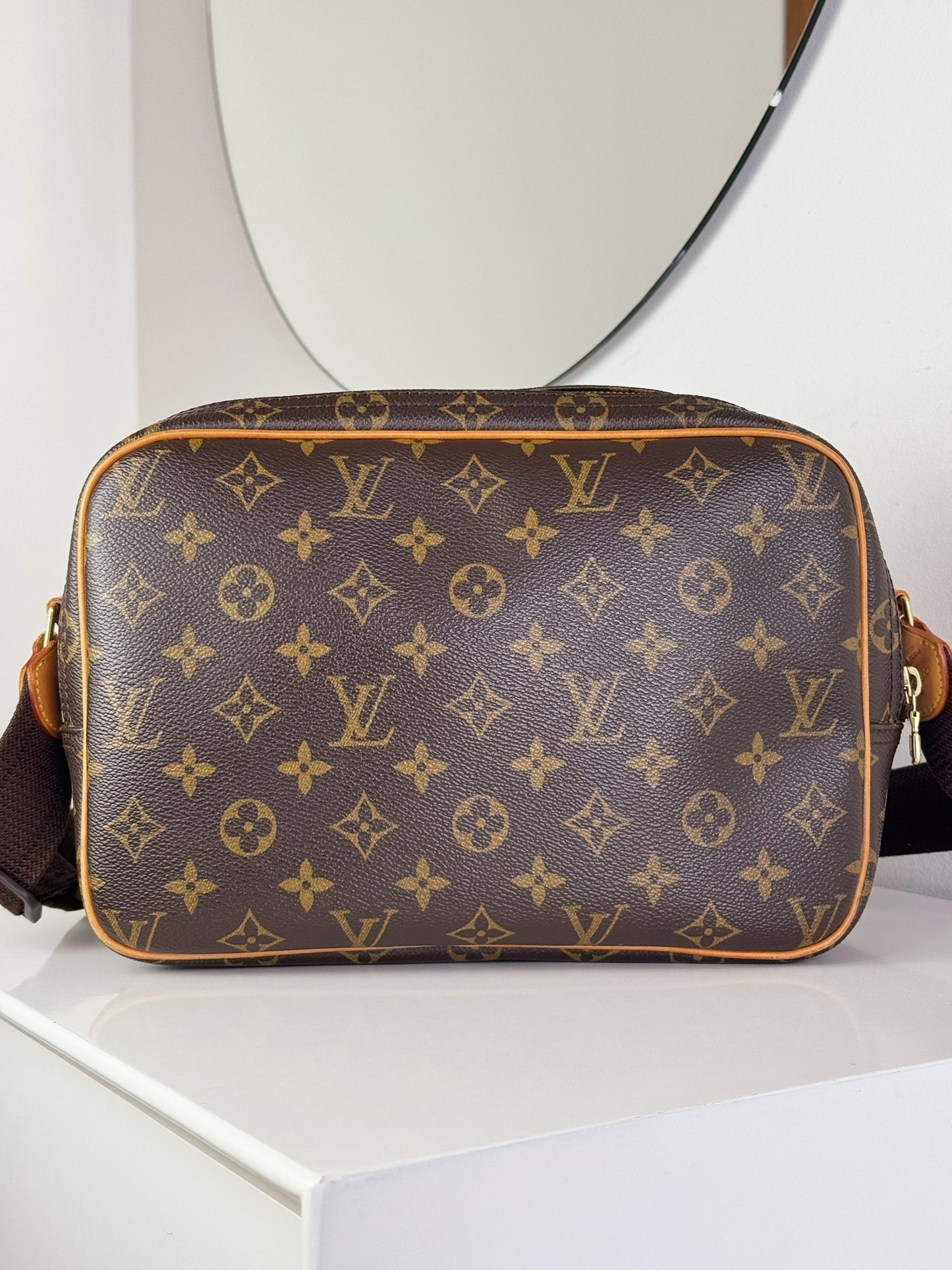 Louis Vuitton Vintage Reporter Shoulder Crossbody Bag