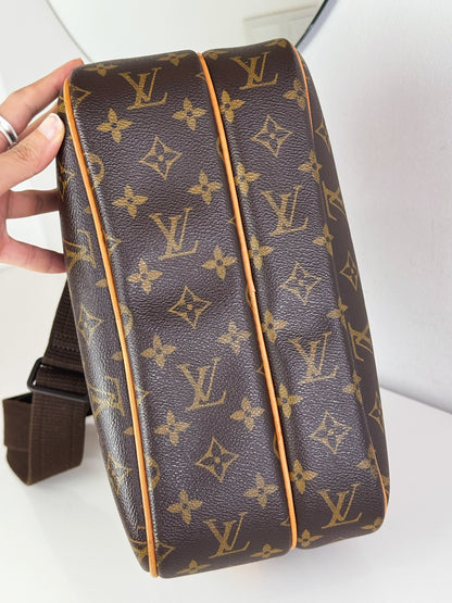 Louis Vuitton Vintage Reporter Shoulder Crossbody Bag