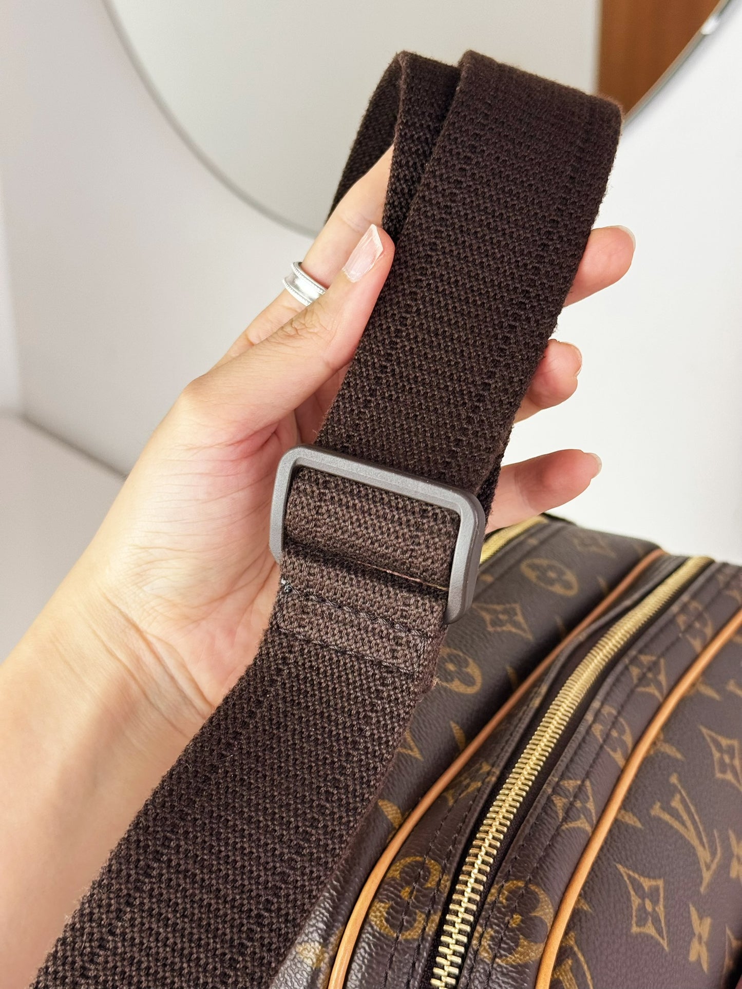 Louis Vuitton Vintage Reporter Shoulder Crossbody Bag