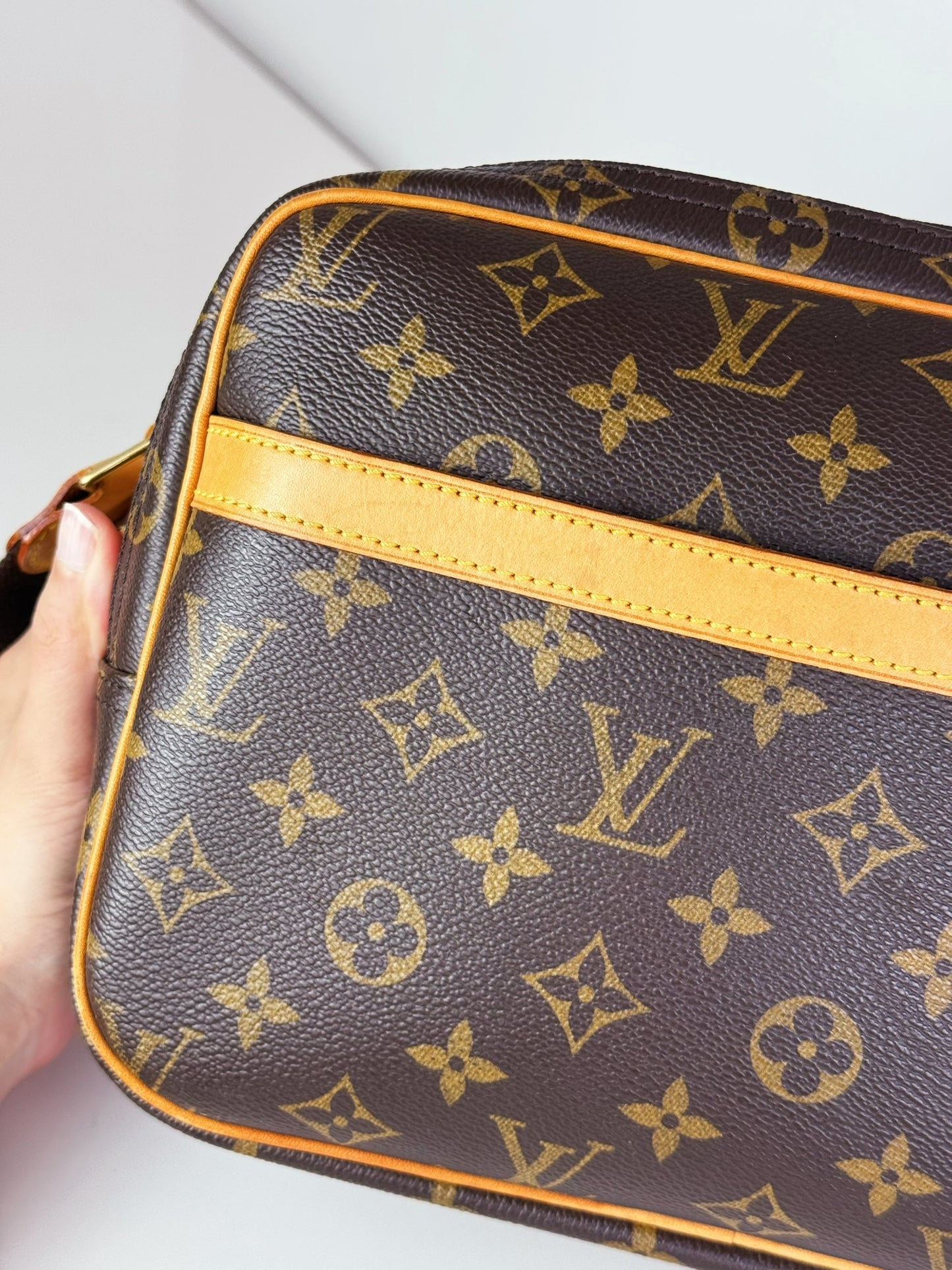 Louis Vuitton Vintage Reporter Shoulder Crossbody Bag