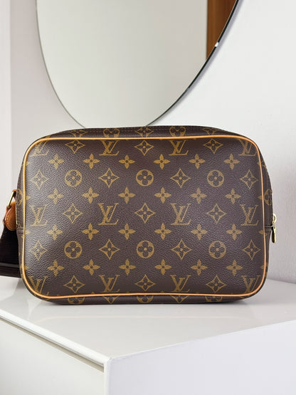 Louis Vuitton Vintage Reporter Shoulder Crossbody Bag