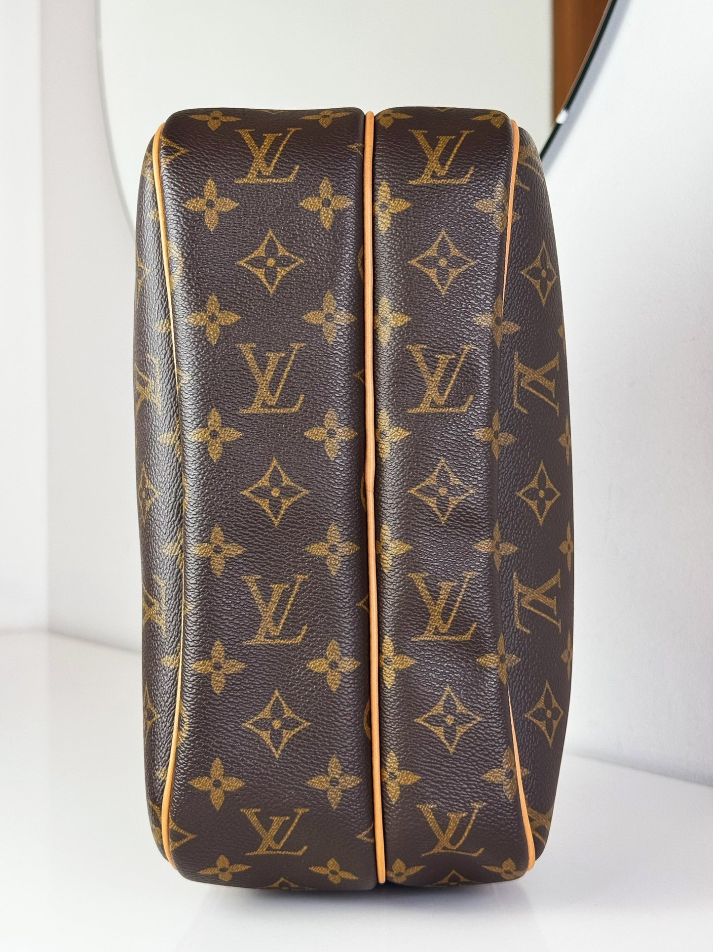Louis Vuitton Vintage Reporter Shoulder Crossbody Bag