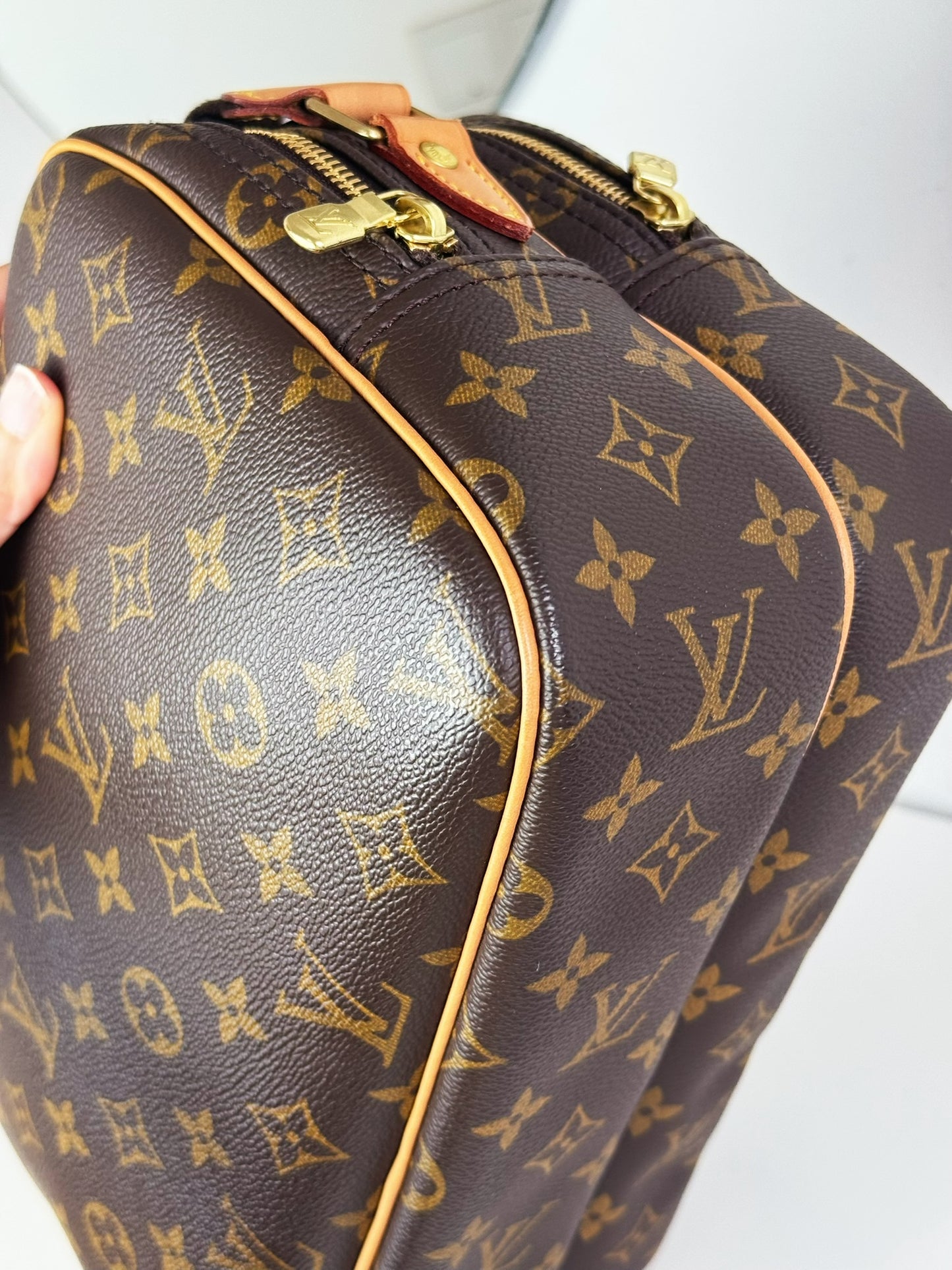 Louis Vuitton Vintage Reporter Shoulder Crossbody Bag