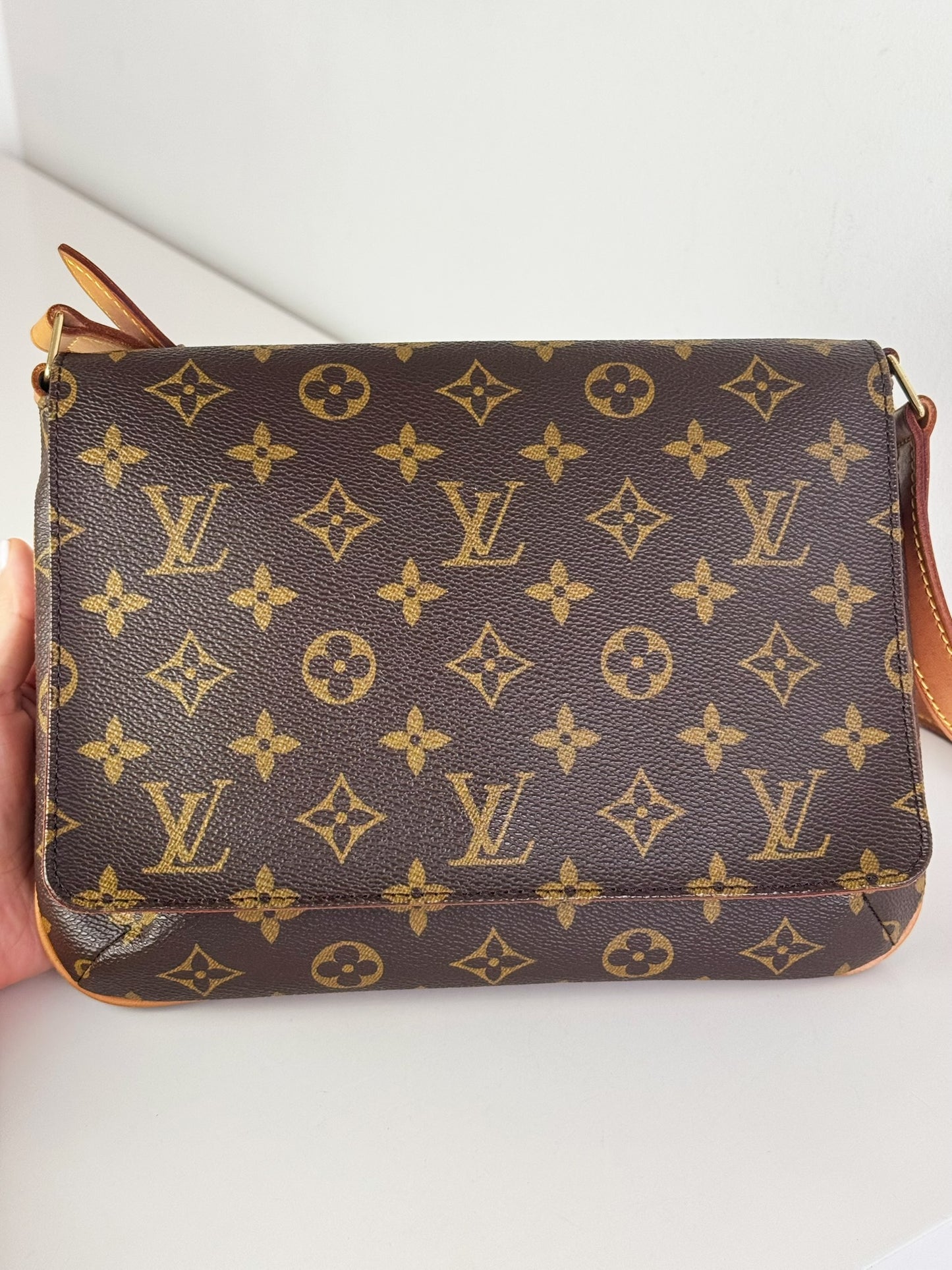 Louis Vuitton Musette Tango Shoulder Crossbody Bag