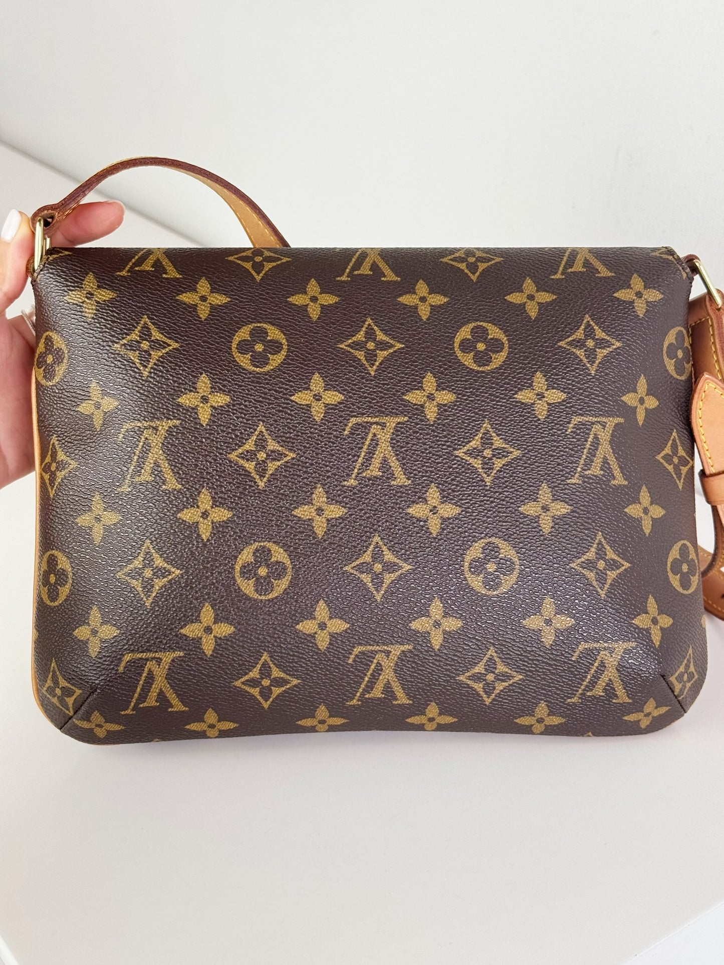 Louis Vuitton Musette Tango Shoulder Crossbody Bag