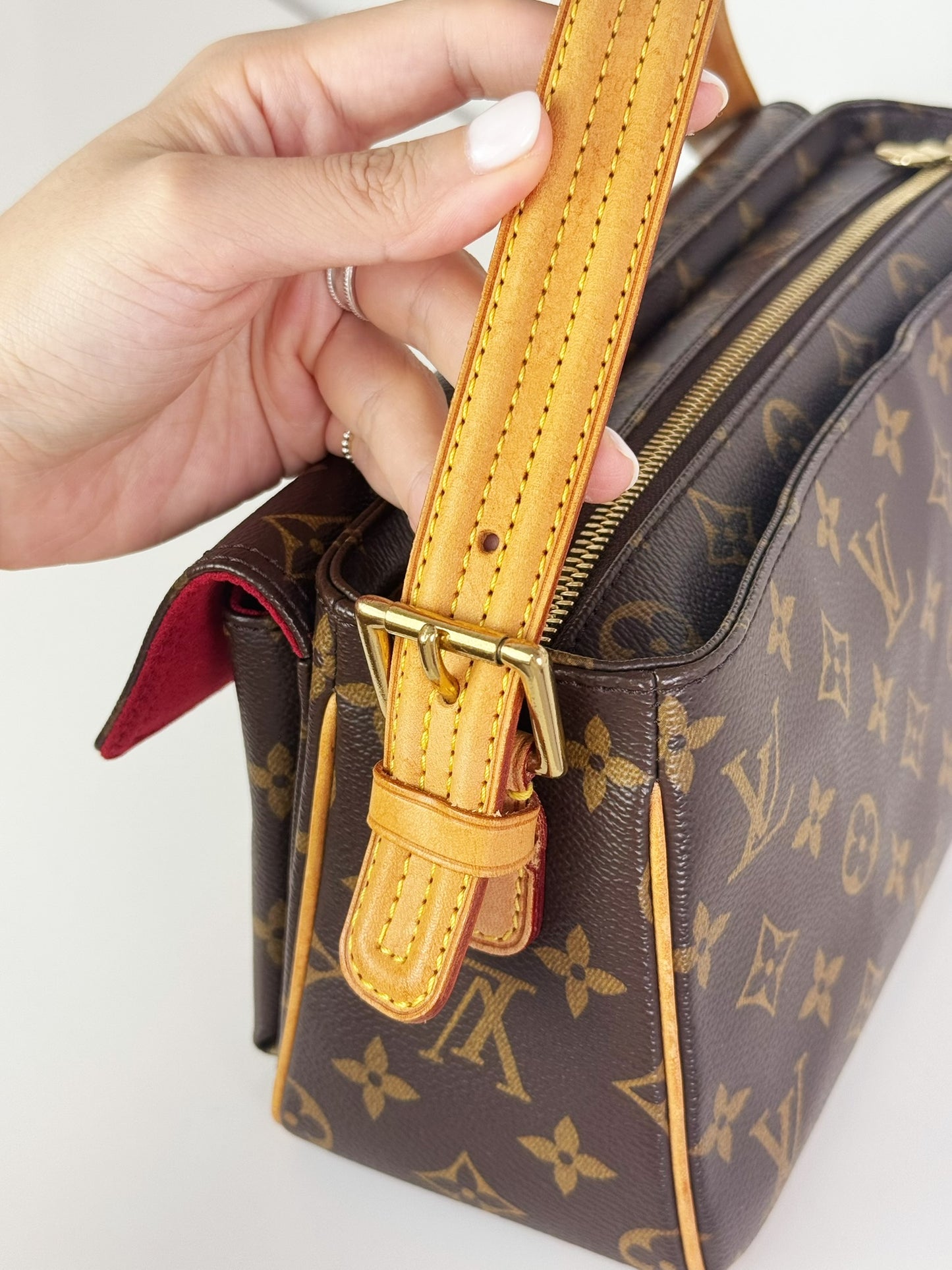 Louis Vuitton Viva Cite MM Shoulder Crossbody Bag