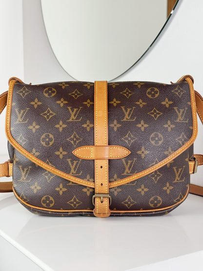 Louis Vuitton Vintage Saumur 30 Shoulder Crossbody Bag