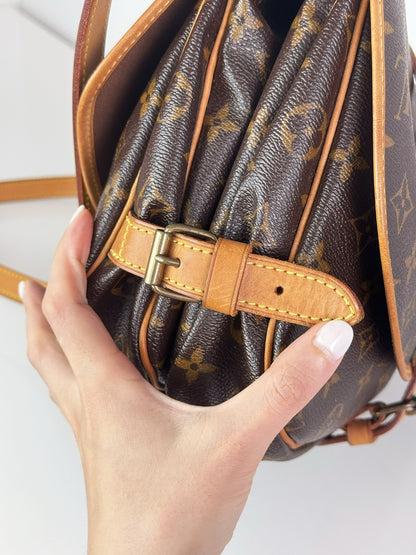 Louis Vuitton Vintage Saumur 30 Shoulder Crossbody Bag