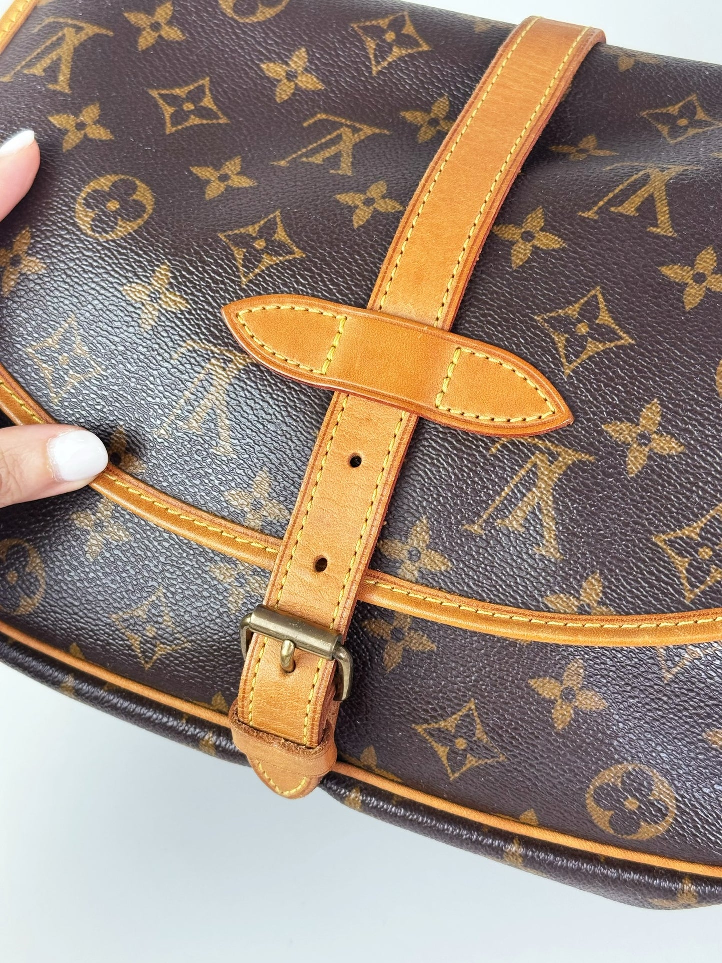 Louis Vuitton Vintage Saumur 30 Shoulder Crossbody Bag