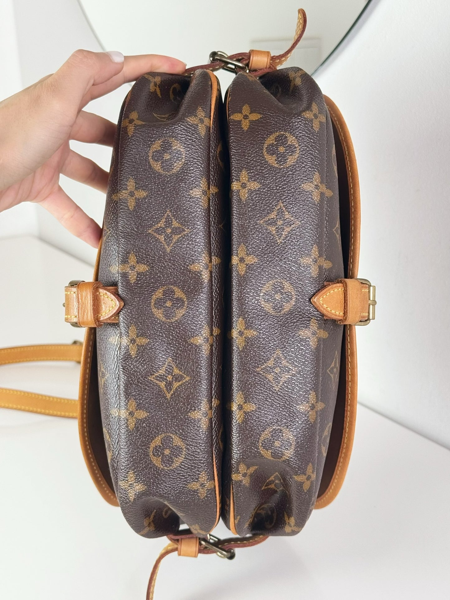 Louis Vuitton Vintage Saumur 30 Shoulder Crossbody Bag