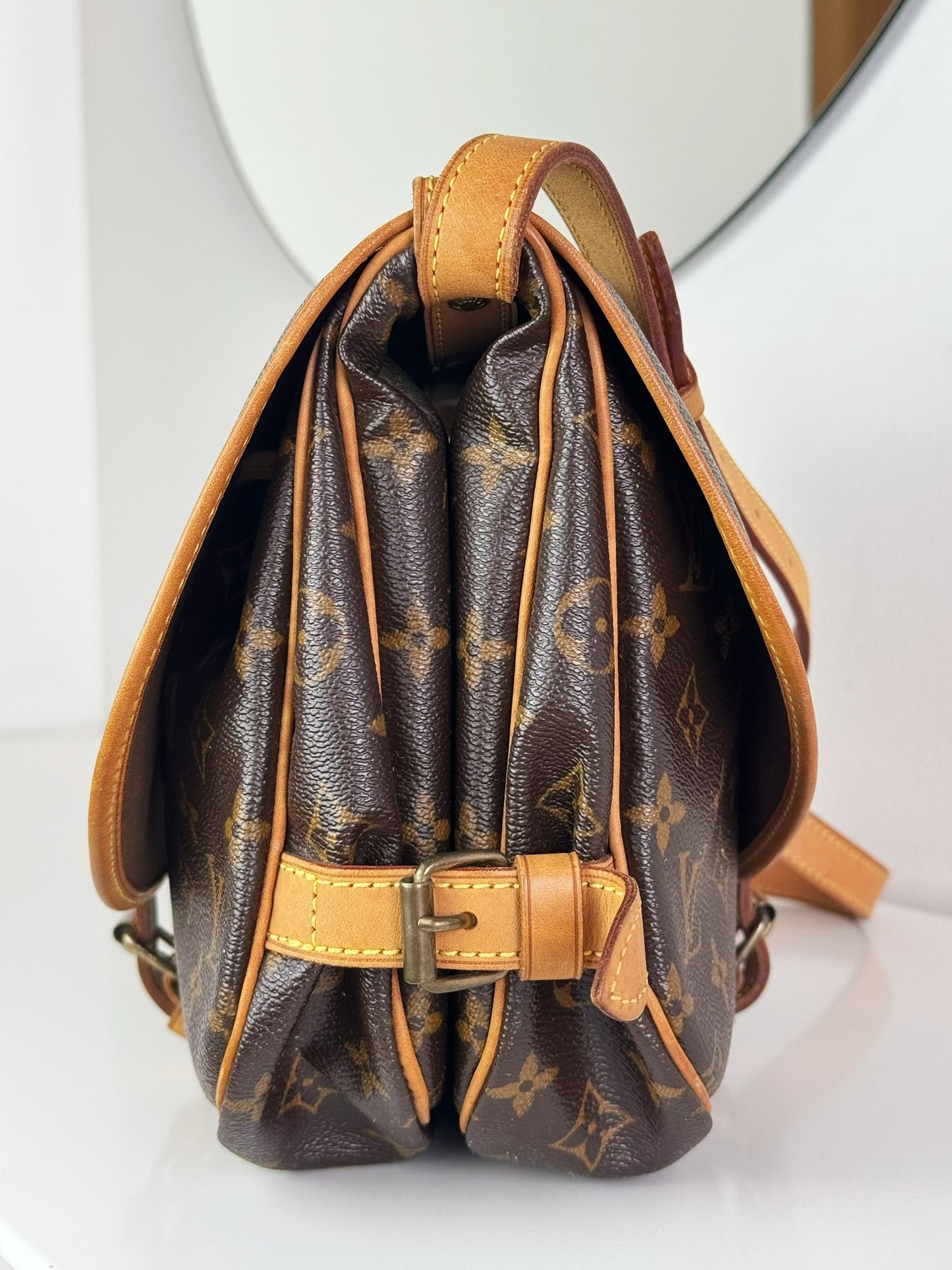 Louis Vuitton Vintage Saumur 30 Shoulder Crossbody Bag