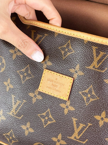 Louis Vuitton Vintage Saumur 30 Shoulder Crossbody Bag