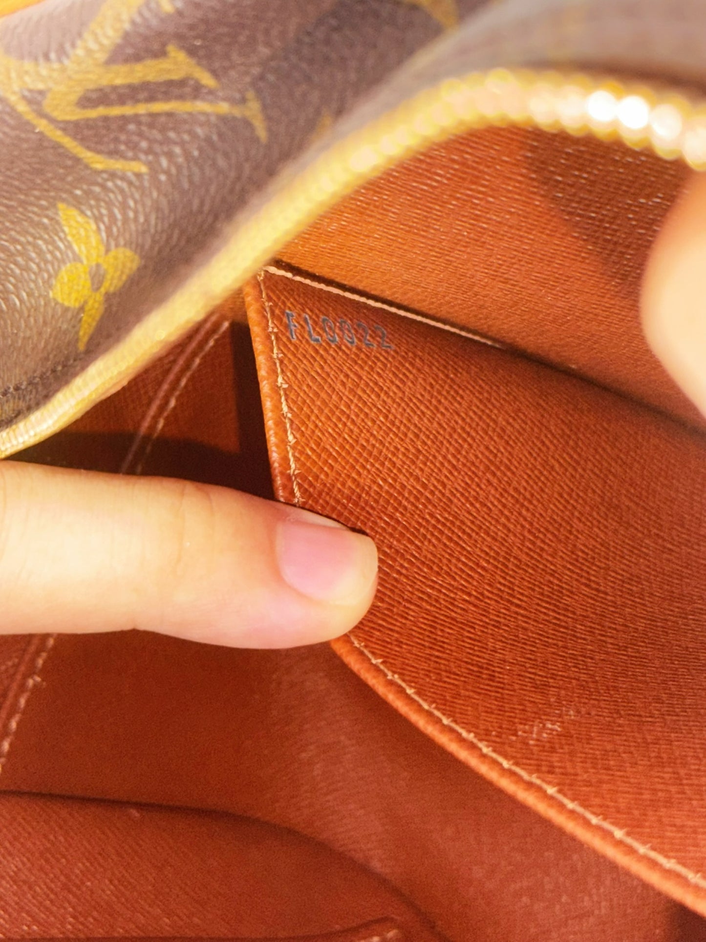 Louis Vuitton Vintage Cite MM Shoulder Bag