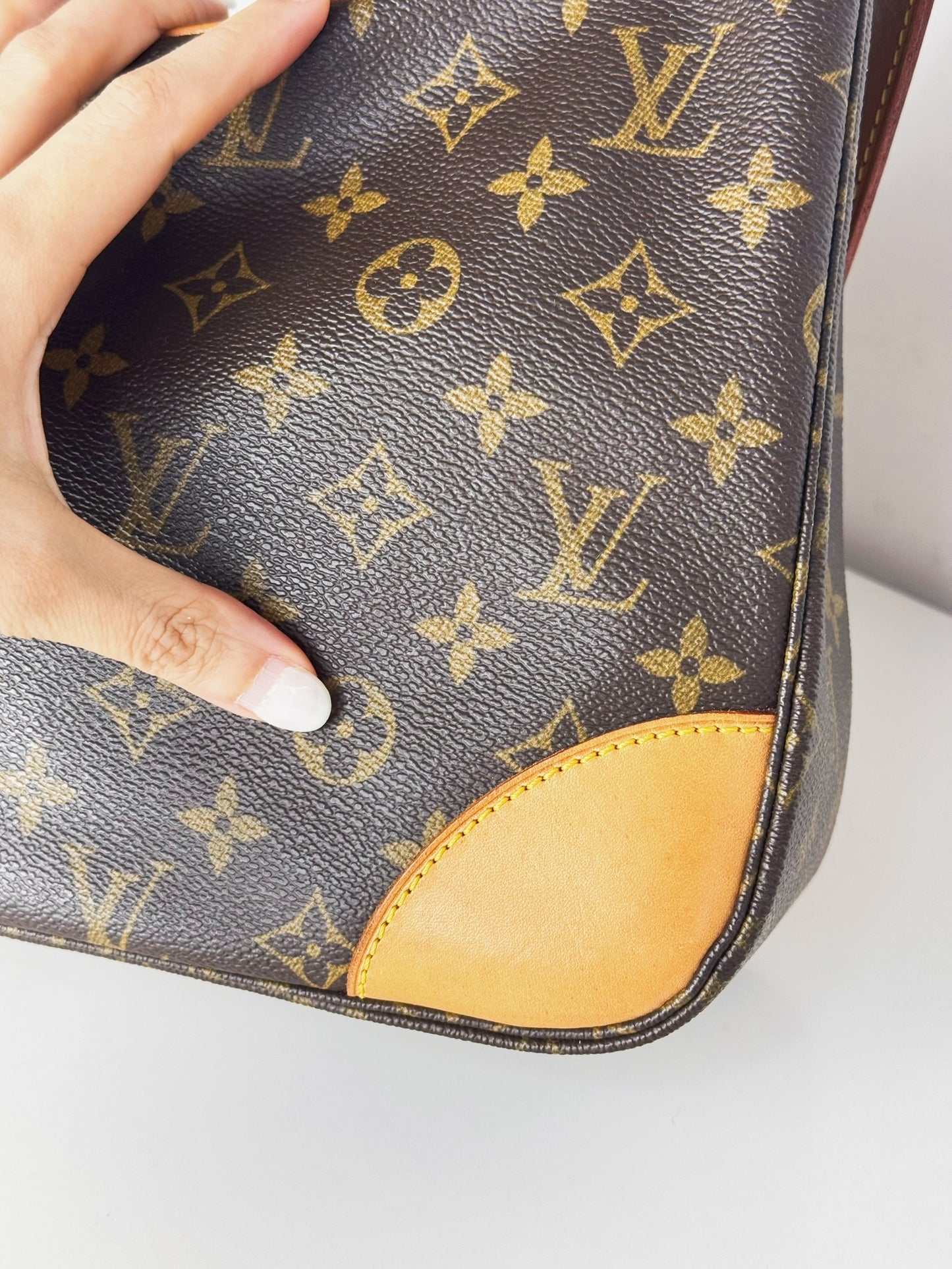 Louis Vuitton Vintage Boulogne Shoulder Crossbody Bag