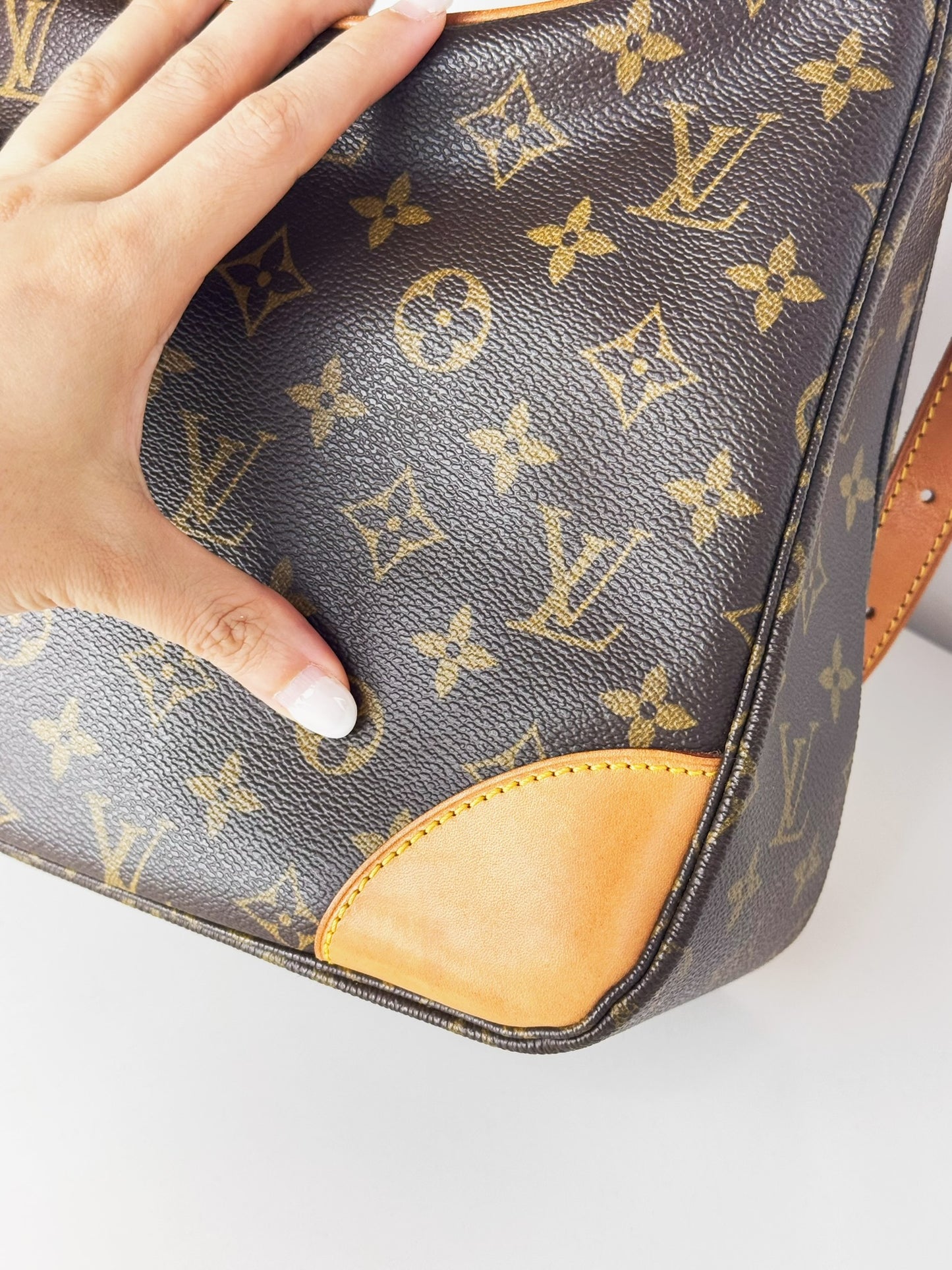 Louis Vuitton Vintage Boulogne Shoulder Crossbody Bag