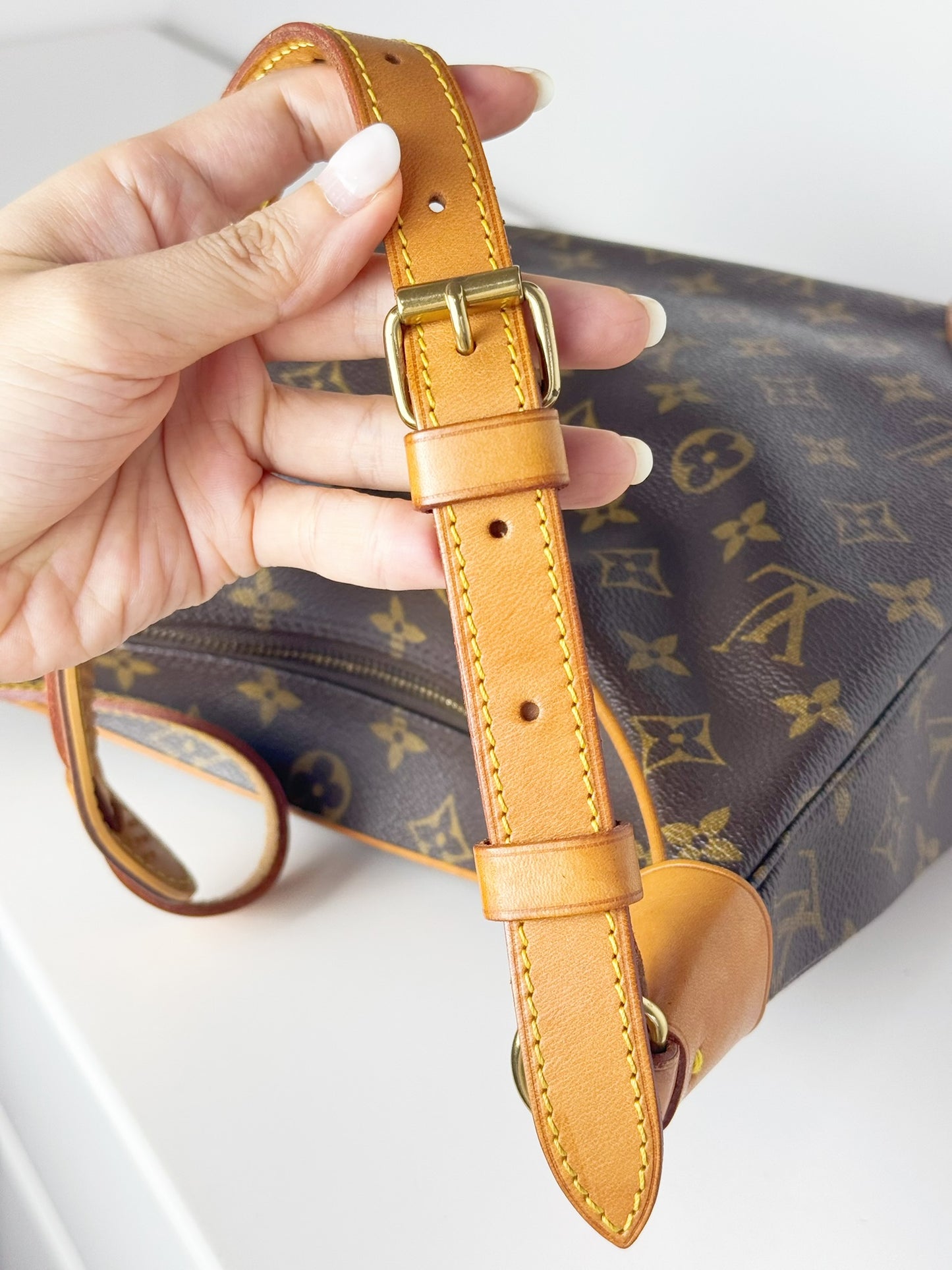 Louis Vuitton Vintage Boulogne Shoulder Crossbody Bag
