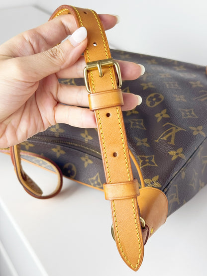 Louis Vuitton Vintage Boulogne Shoulder Crossbody Bag